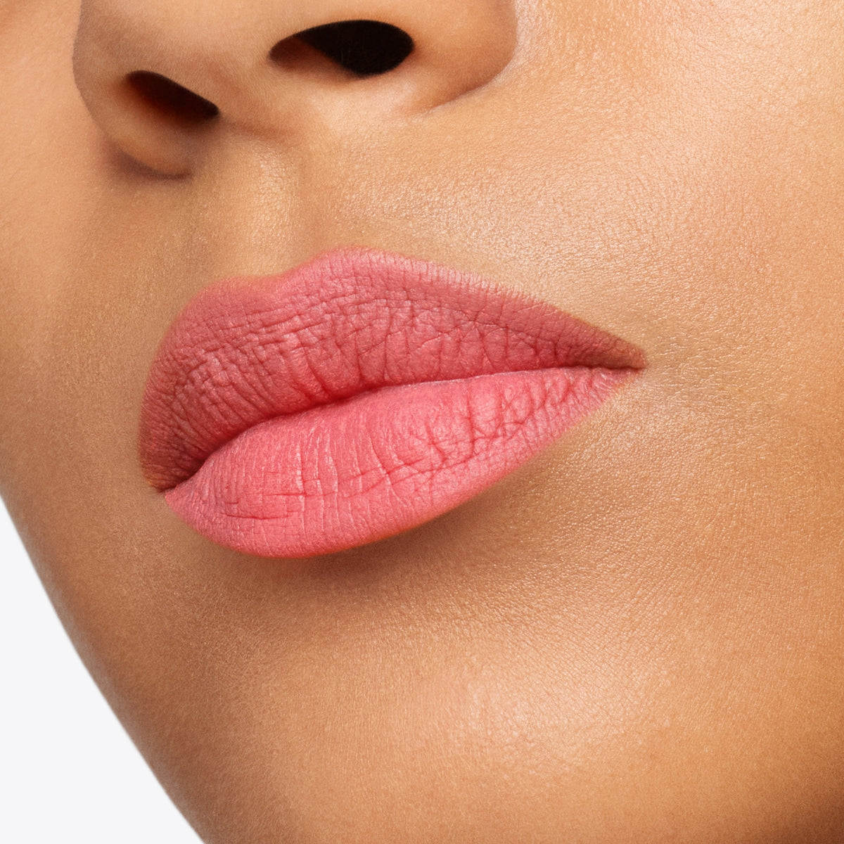 Runway Liquid Lip Color Matte, 6.0 ml, 134 Coral Honey, 134, Model, medium