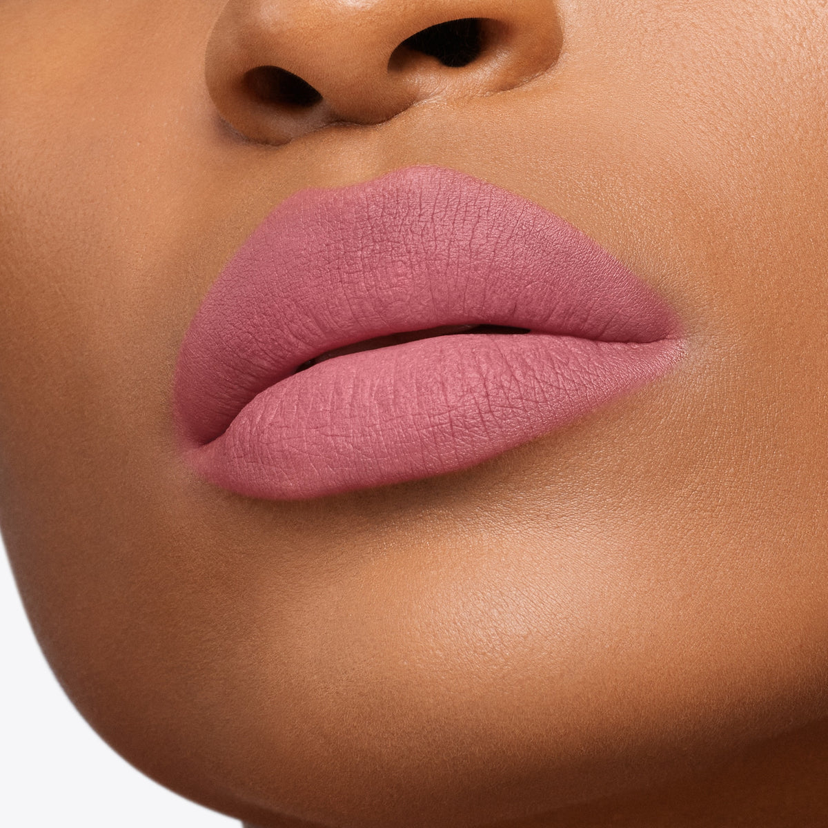 Runway Liquid Lip Color Matte, 6.0 ml, 137 Blush Absolu, 137, Model, deep