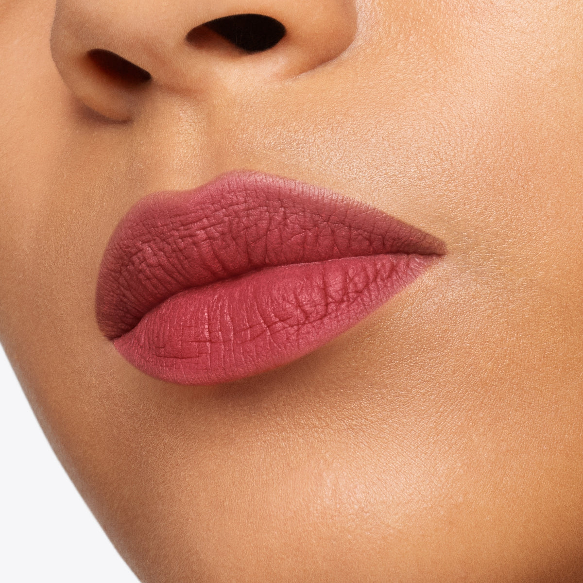Runway Liquid Lip Color Matte, 6.0 ml, 133 Scarlet Stiletto, 133, Model, medium