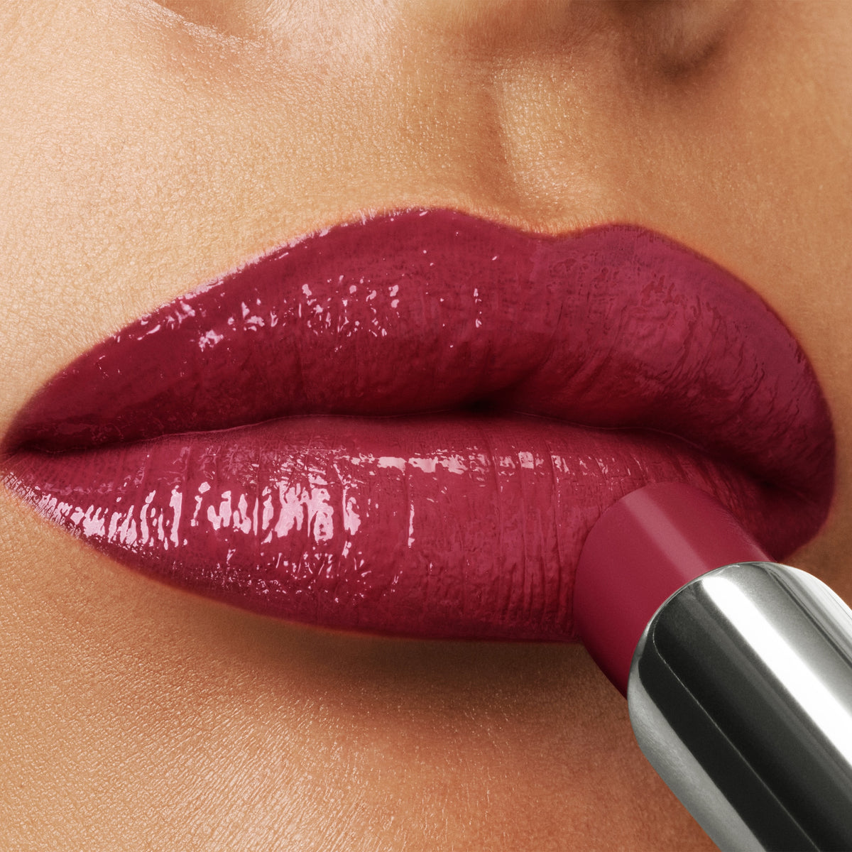 Soleil Neige Ultra-Shine Lip Color, 3.3 g, 45 Aurora, 45, Model, medium