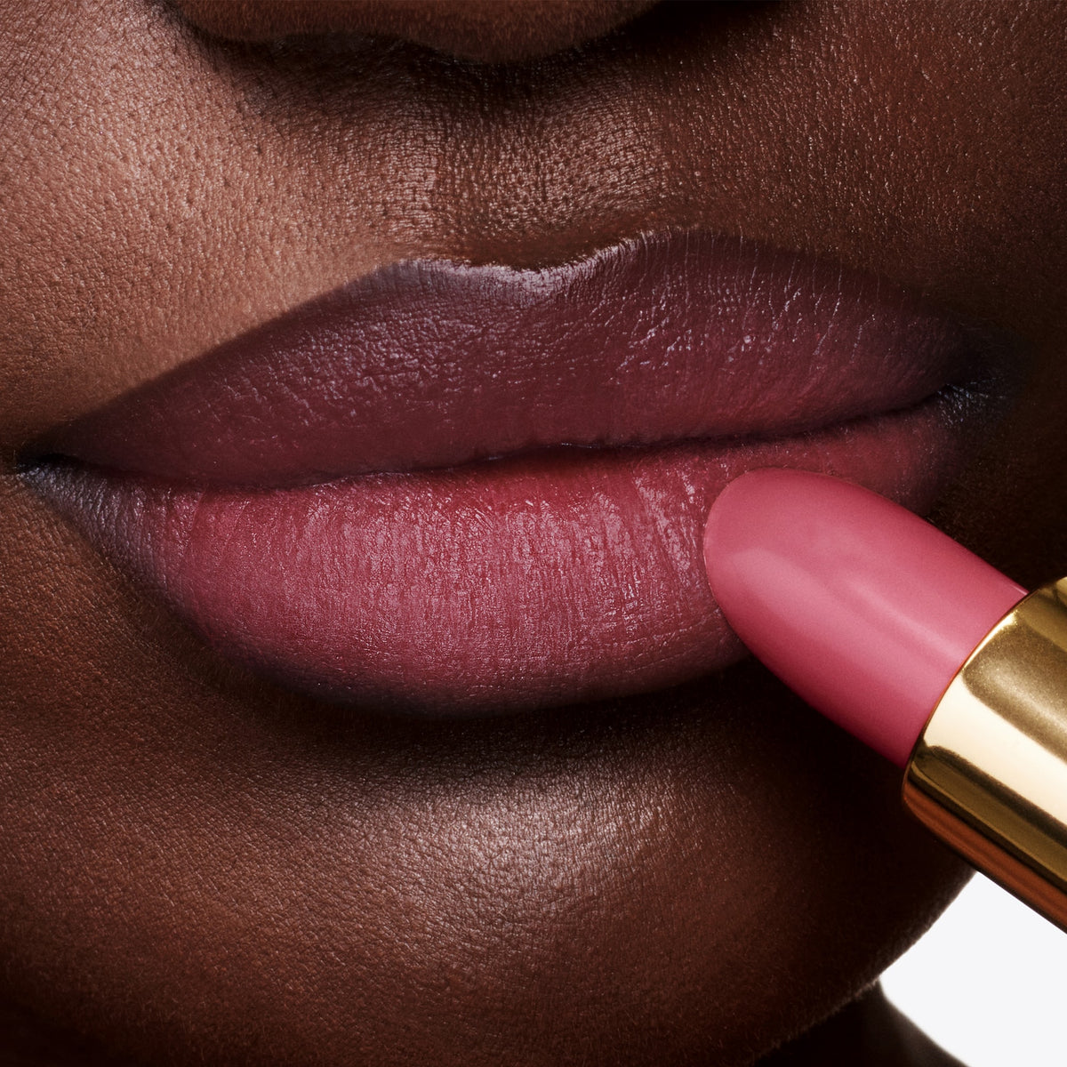 Runway Lip Color, 3.5 g, 19 Runway Rose, 19, Model, deep